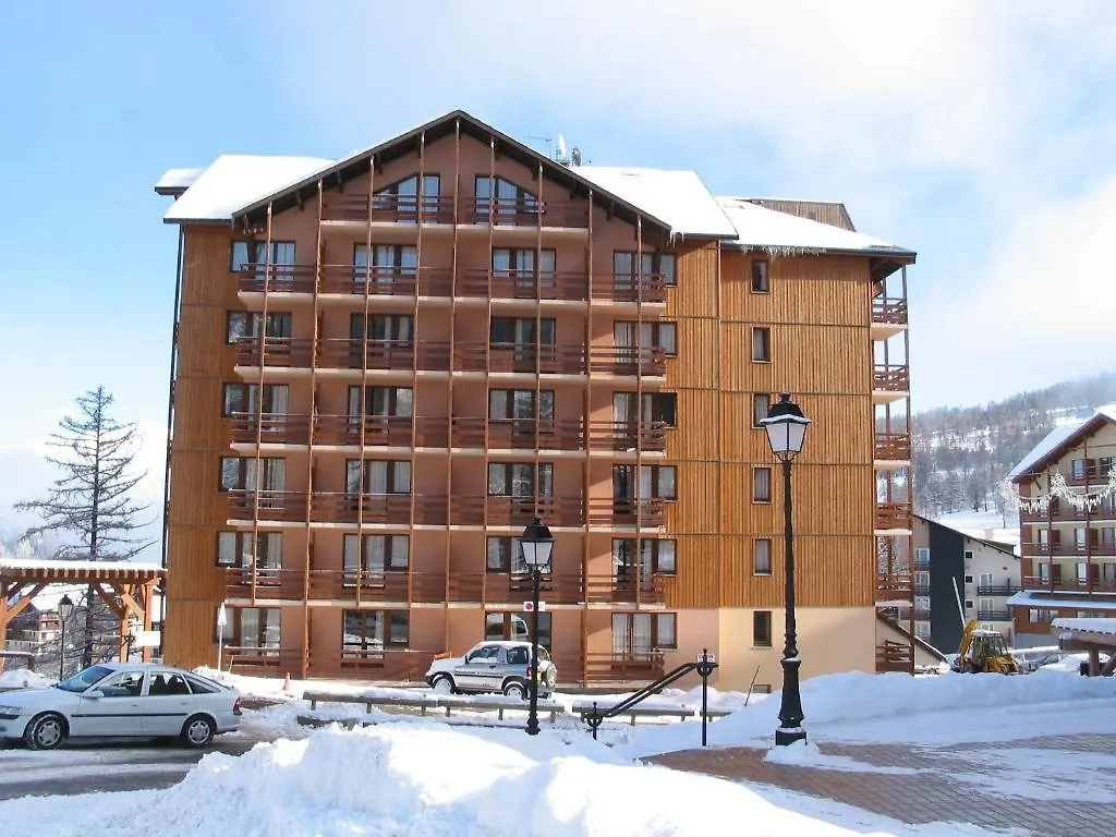 Castor & Pollux Aparthotel Risoul France