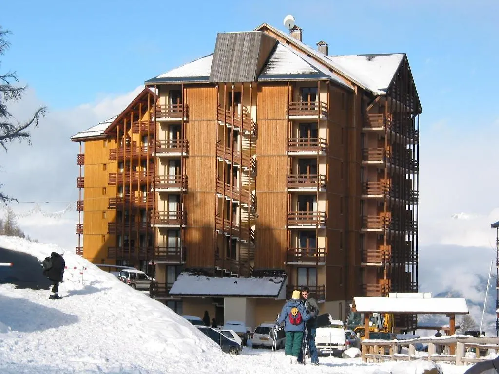 Castor & Pollux Aparthotel Risoul 3*,  France