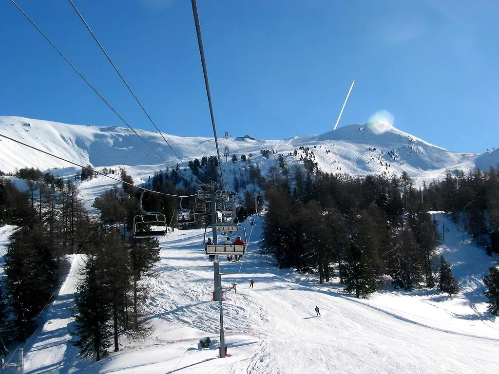 Castor & Pollux Aparthotel Risoul 3*,  France